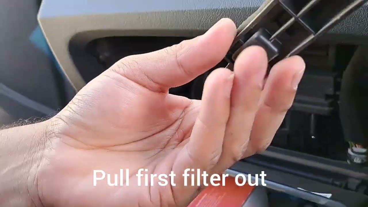 Hyundai Tucson 2004/2010 Cabin Air Filter Replacement