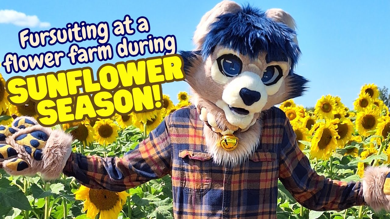 A Cat Goes to a Flower Farm!