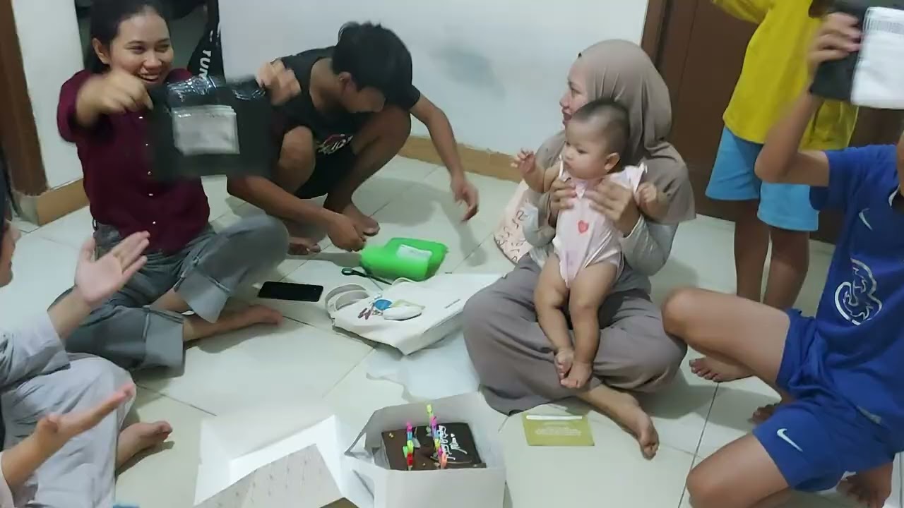 Selamat ulang tahub ateu alika 🥰🥰 wish you all thebest 🥳🥳🥳🥳