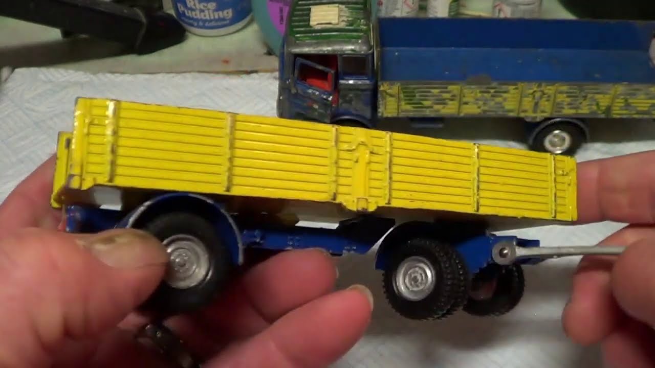 MERCEDES-BENZ TRUCK & TRAILER RESTORATION