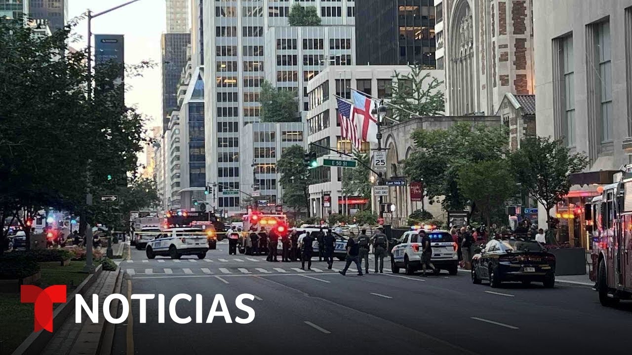 Un tiroteo provocado con un arma de guerra enluta a Nueva York | Noticias Telemundo