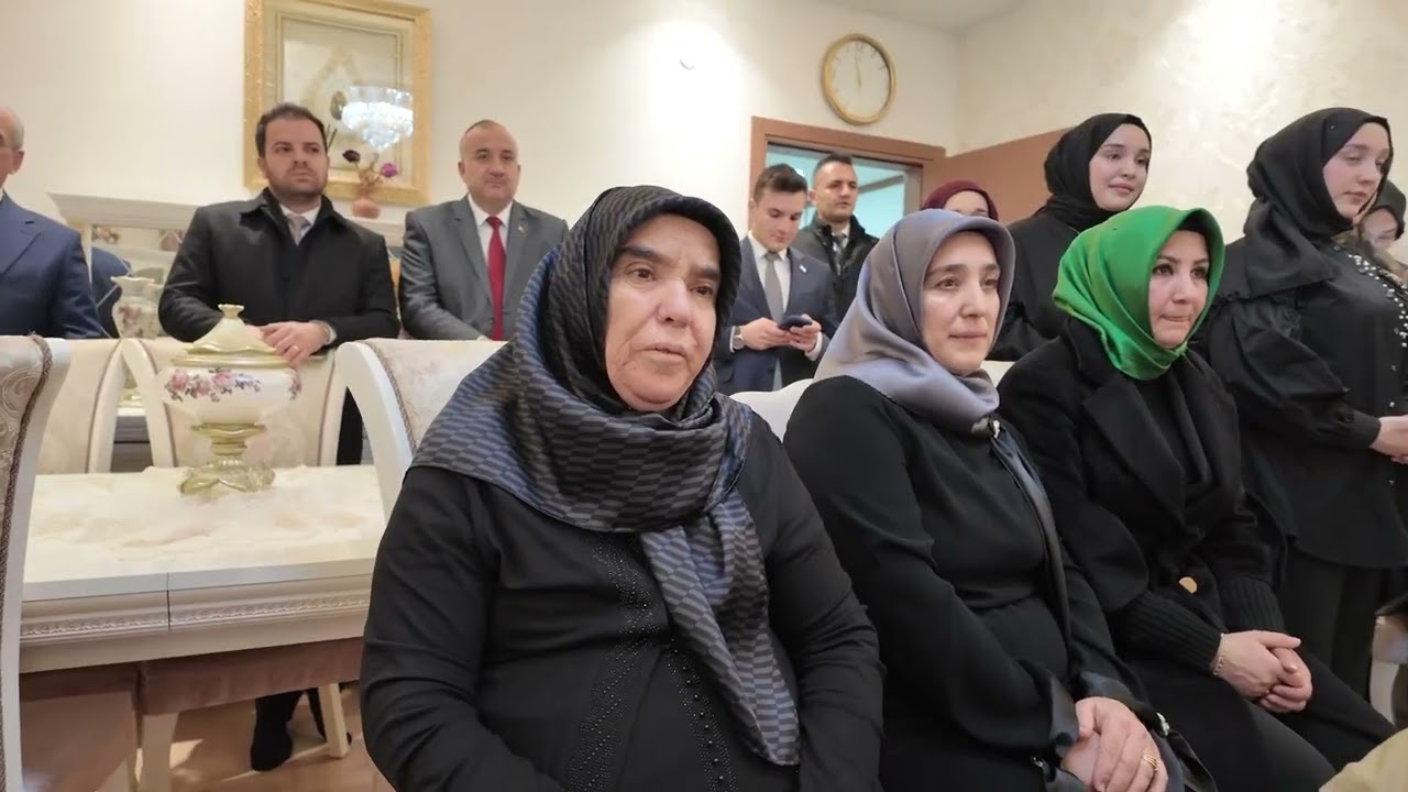 Bakan Gürlek, Nevşehir'de AK Parti Teşkilatının En Yaşlı Üyesiyle Bir Araya Geldi