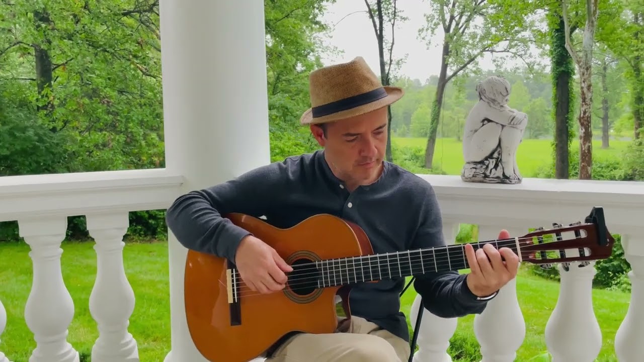 Romance Anónimo | Intimate Guitar Performance by Emerson Magaña