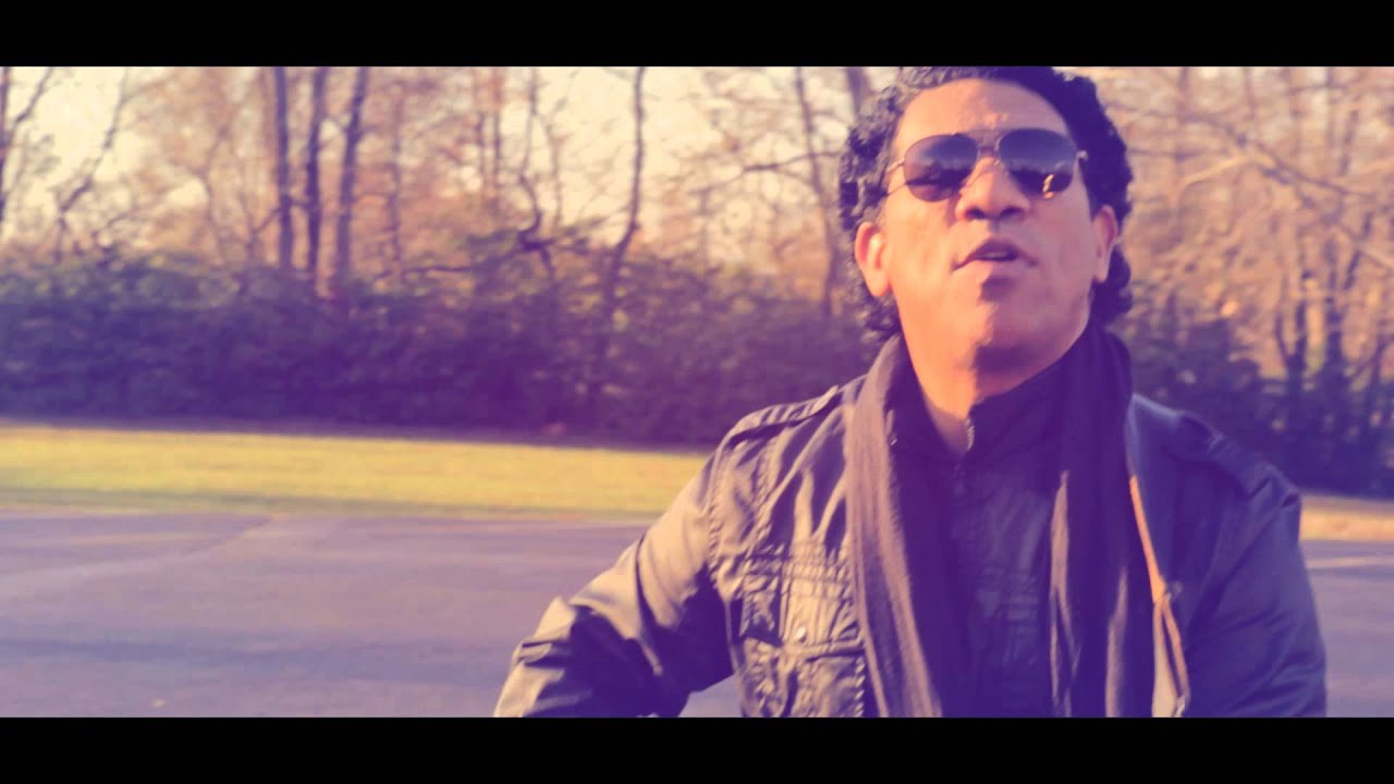 Freddy Solano-Mi Mundo Giró (VideoClip Oficial)