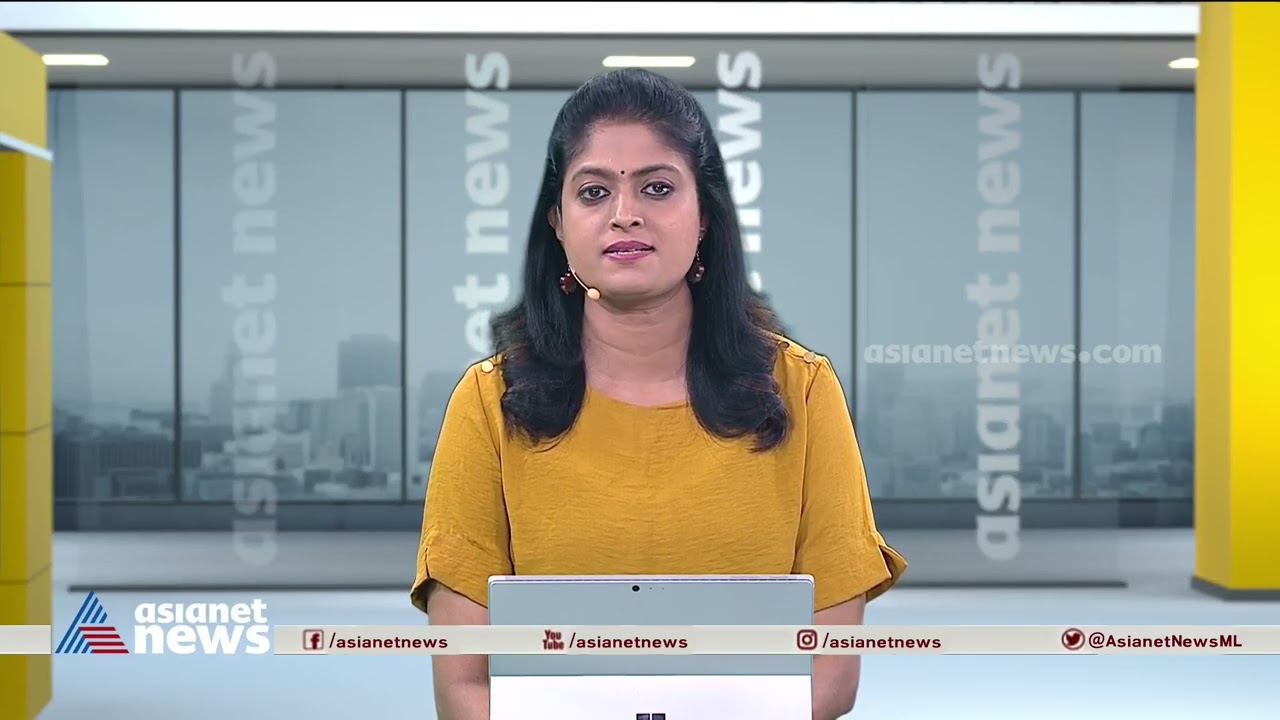 വൈകി എത്തിയതിന് പുറത്താക്കിയ വിദ്യാർത്ഥികളെ തിരിച്ചു കയറ്റി