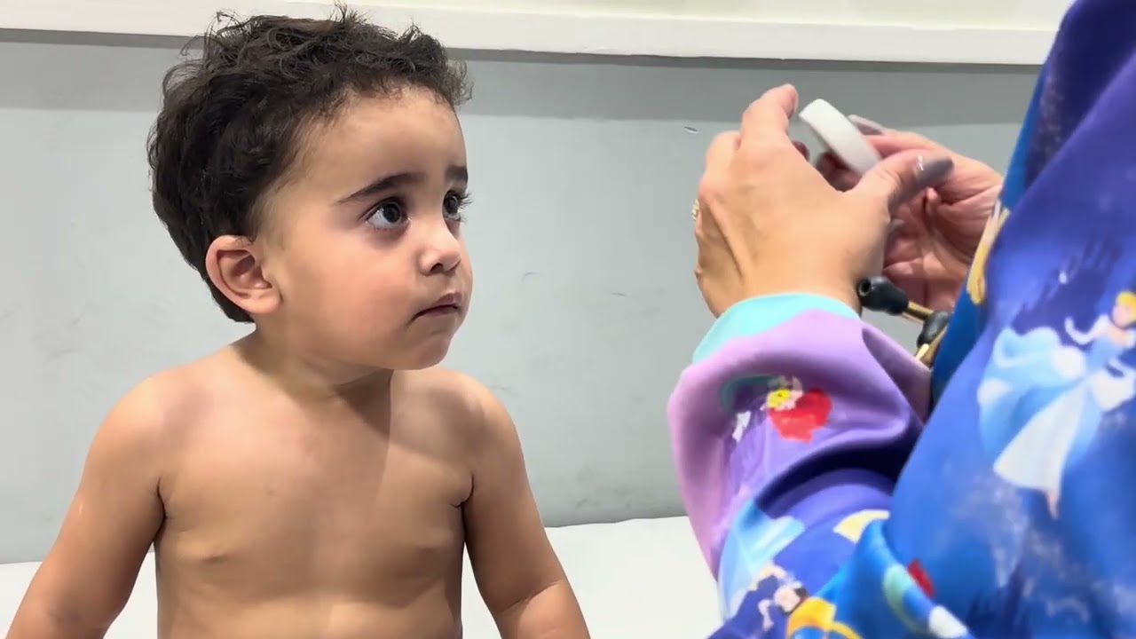 Edvandro é Dra Mirella pediatra 1.5 meses 