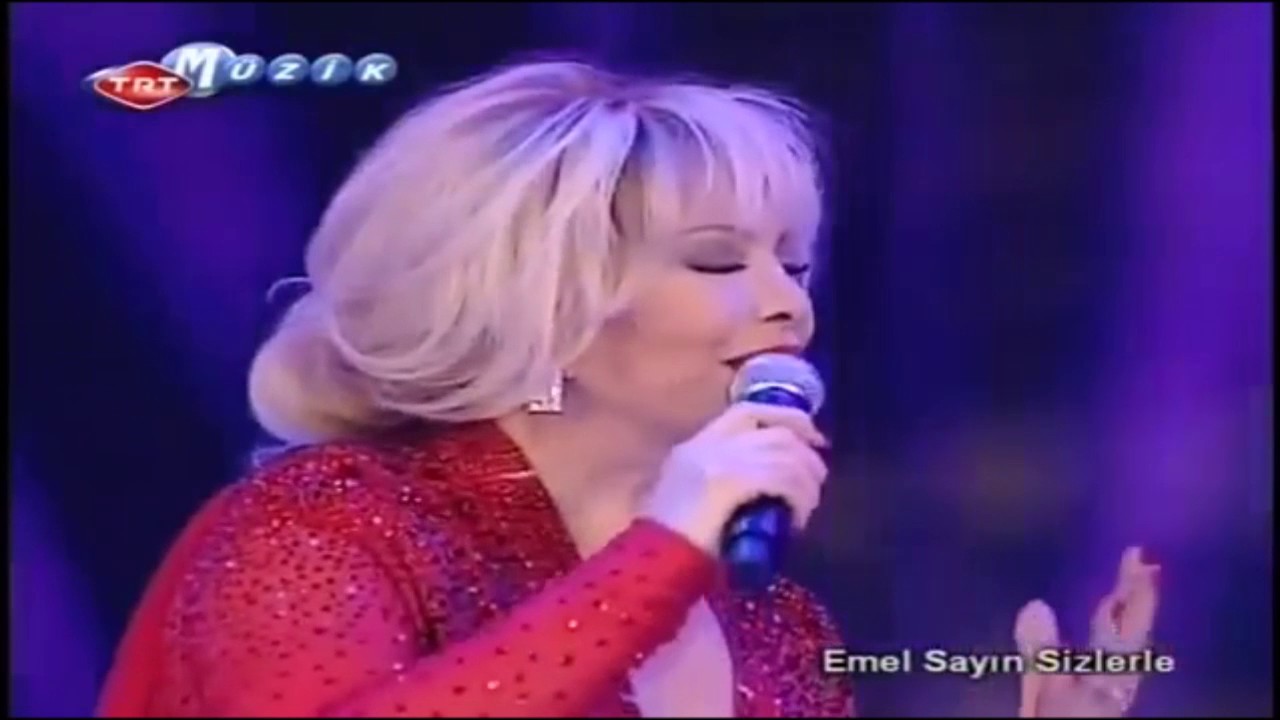 emel sayın bana ellerini ver