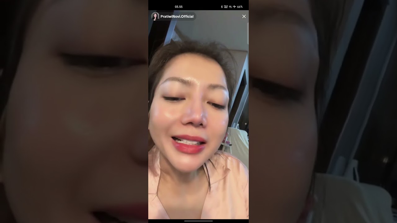 Citra menangis terharu pertama sekola. Ada yg lagi ngepoin live teh novi tuh di bawah ketauan