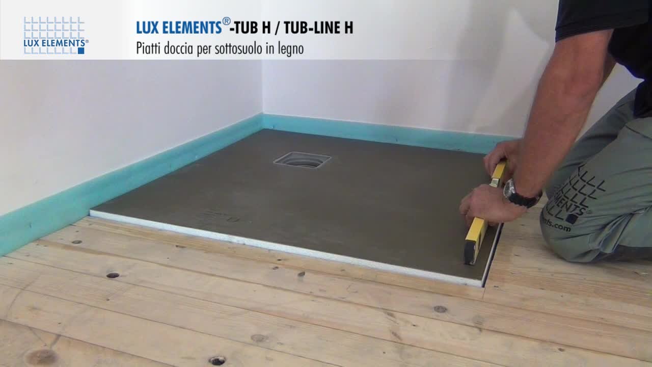 Montaggio LUX ELEMENTS: piatti doccia a filo pavimento TUB-H su pavimenti in legno