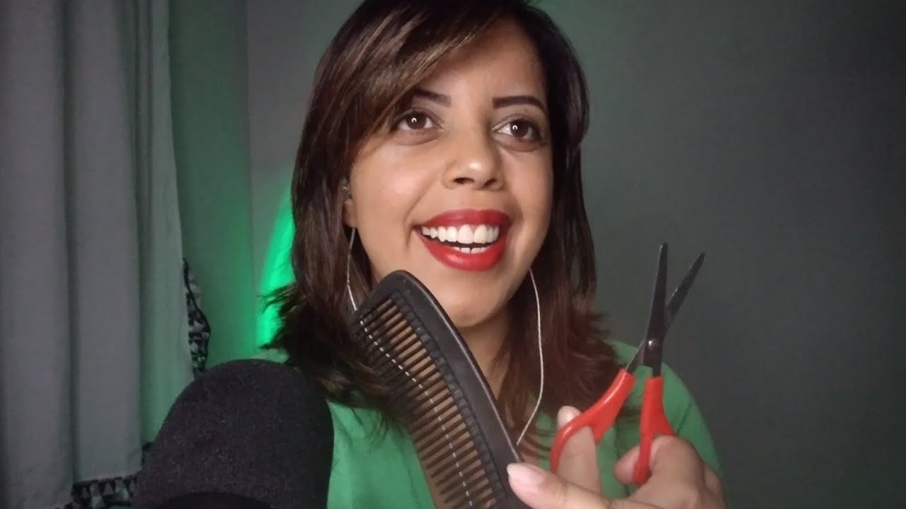 ASMR | A CABELEIREIRA MALUCA ✂️