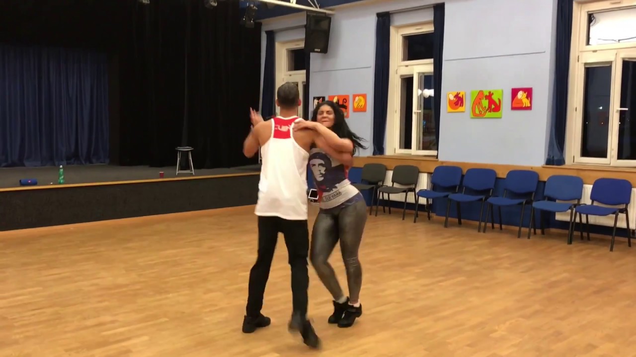 Aprende a bailar salsa cubana con Hanser y maria. Naučte se kubánskou salsu.