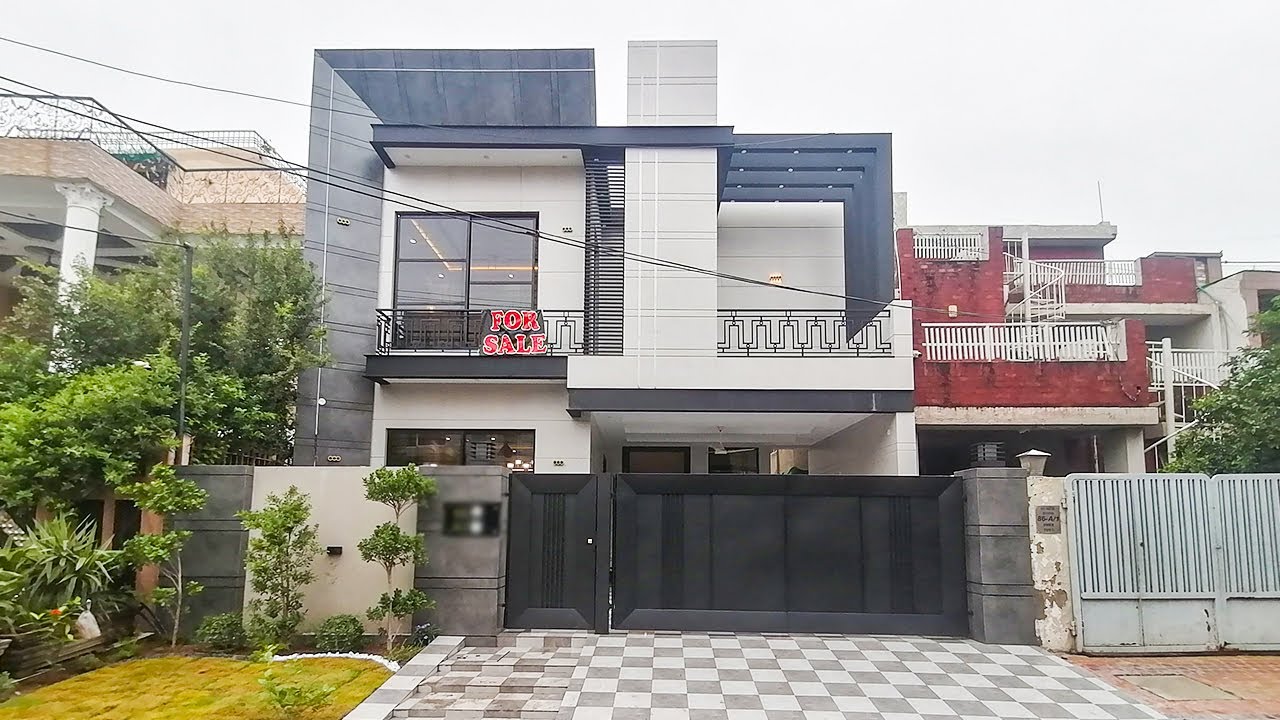 12 MARLA HOUSE FOR SALE IN  JOHAR TOWN PHASE 1  LAHORE