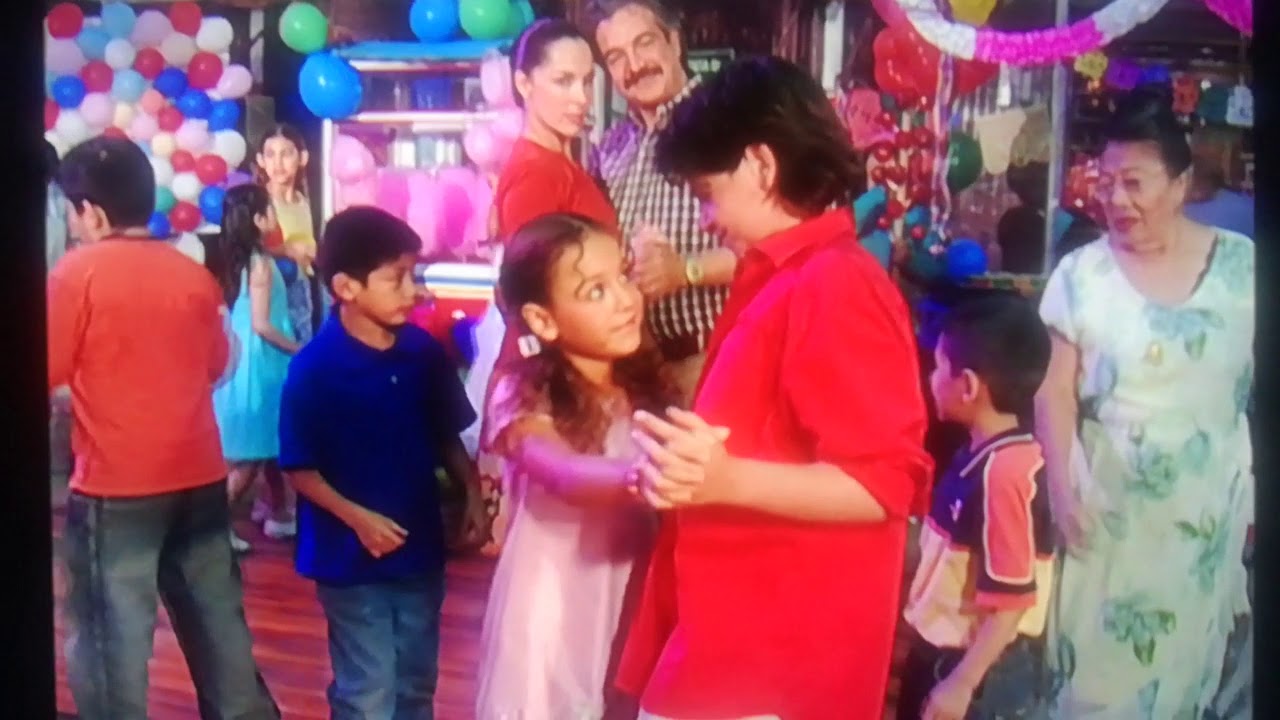 Raúl y Amy-Raúl se entera que la niña que le gusta es Amy(La Mascota)16 Años de Amy