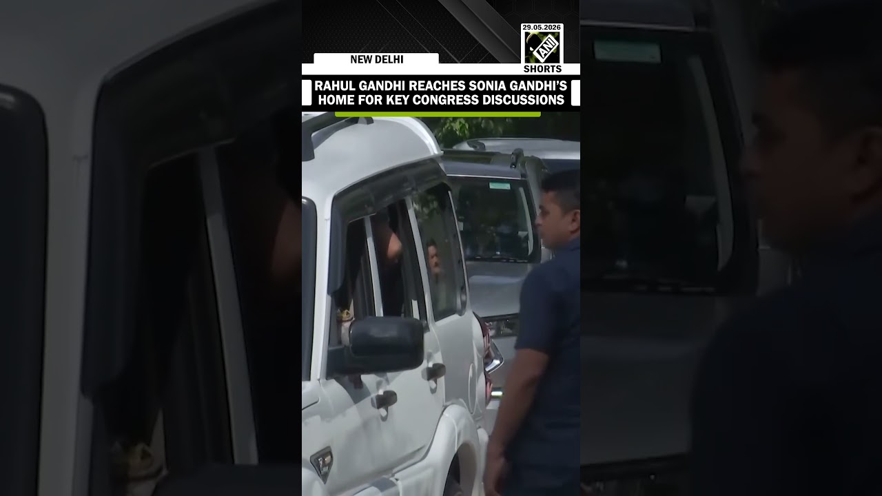 Watch! Rahul Gandhi reaches Sonia Gandhi residence for key Congress discussion