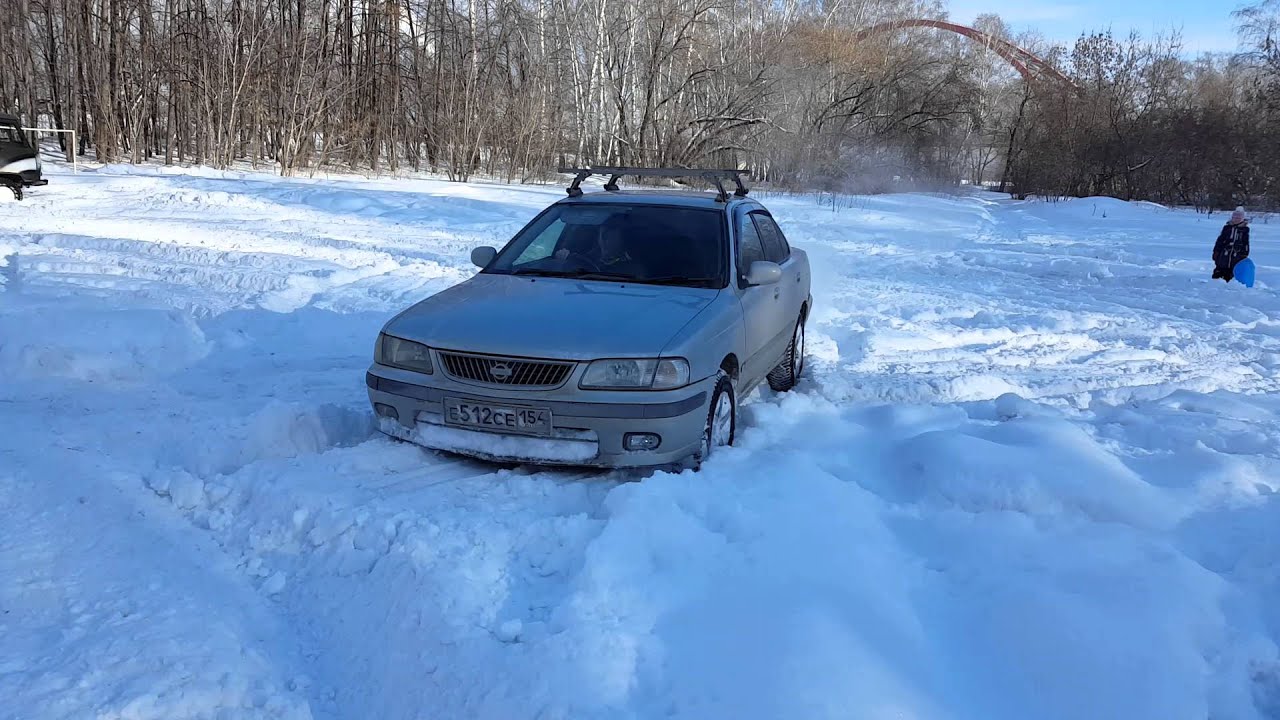 Nissan Sunny FNB15 4WD снег/ Шины Goodyear Ultragrip Ice Arctic
