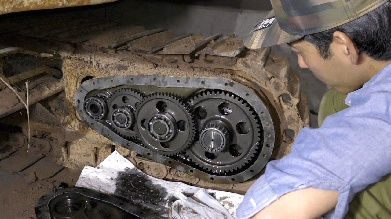 【ユンボ・重機】新車のMA03の走行減速機バラしたんだけど、こんな減速機見たことある人おる？ww【MITSUBISHI】