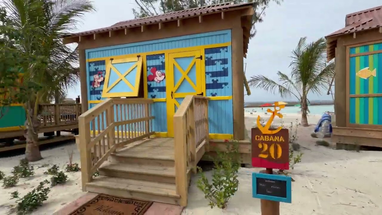 Mickey Minnie Cabanas down to the end of the row