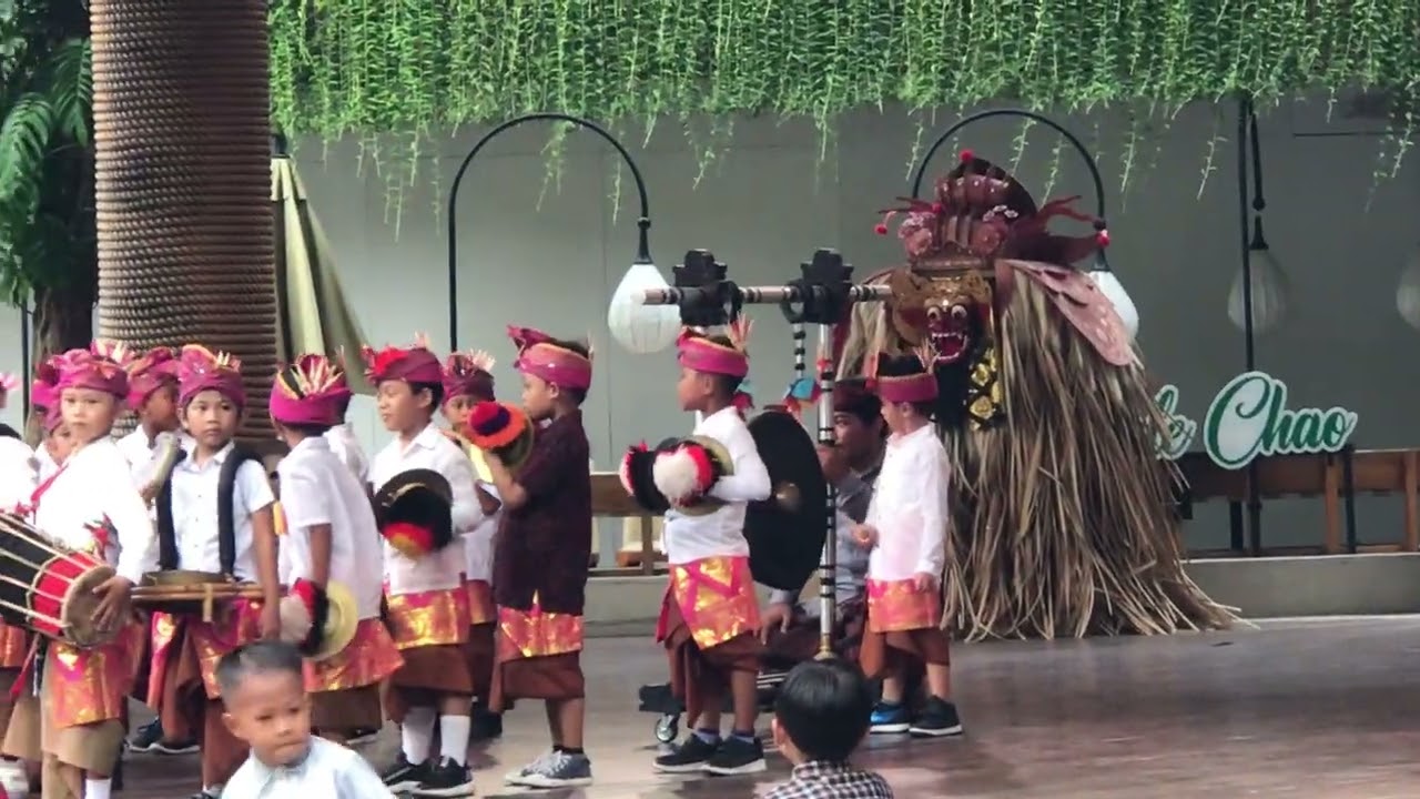 Pentas baleganjur tk indraprasta kuta di beachwalk