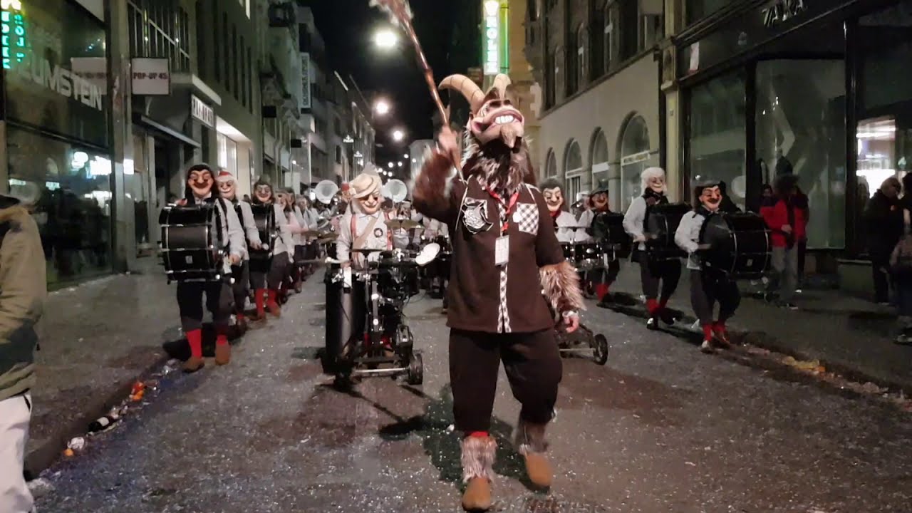 Basler Fasnacht 2019 - Guggemusig Schlössli-Schränzer - Roxette | It Must Have Been Love