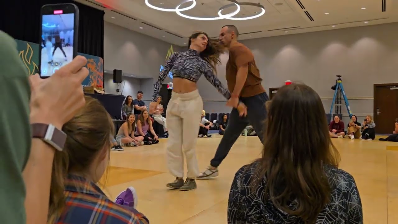 Paolo and Luiza Brazilian Zouk demo at Zouk Heat 2025