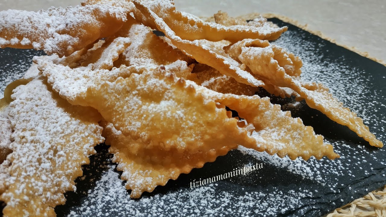 GUSTOSE, CROCCANTI E FRIABILI CHIACCHIERE DI CARNEVALE