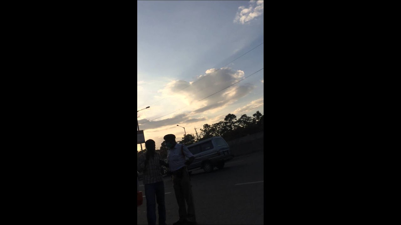 Traffic Police at TIN FACTORY Junction taking bribe from WAN Owners to allow them to take passenger