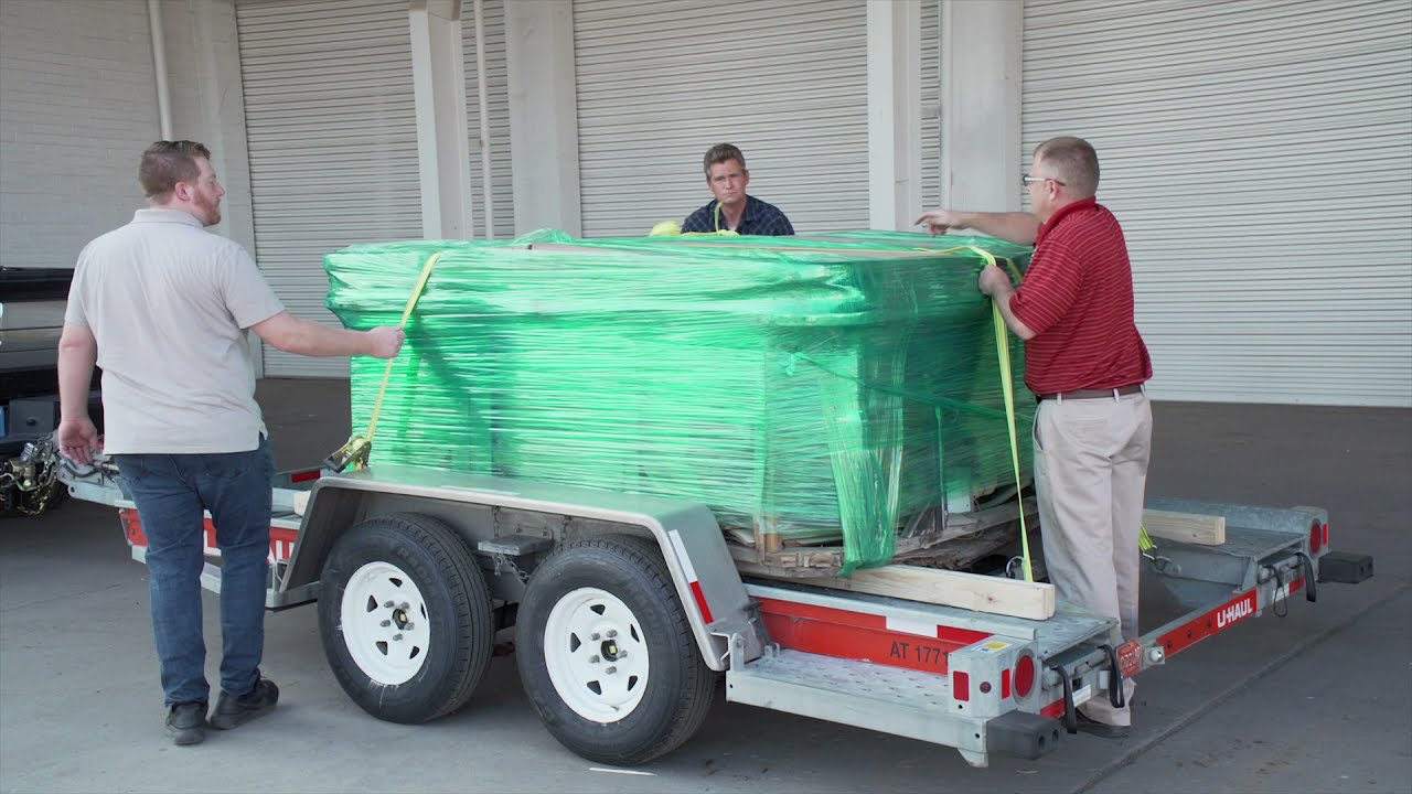 How to Move a Hot Tub Using a U-Haul Auto Transport Trailer