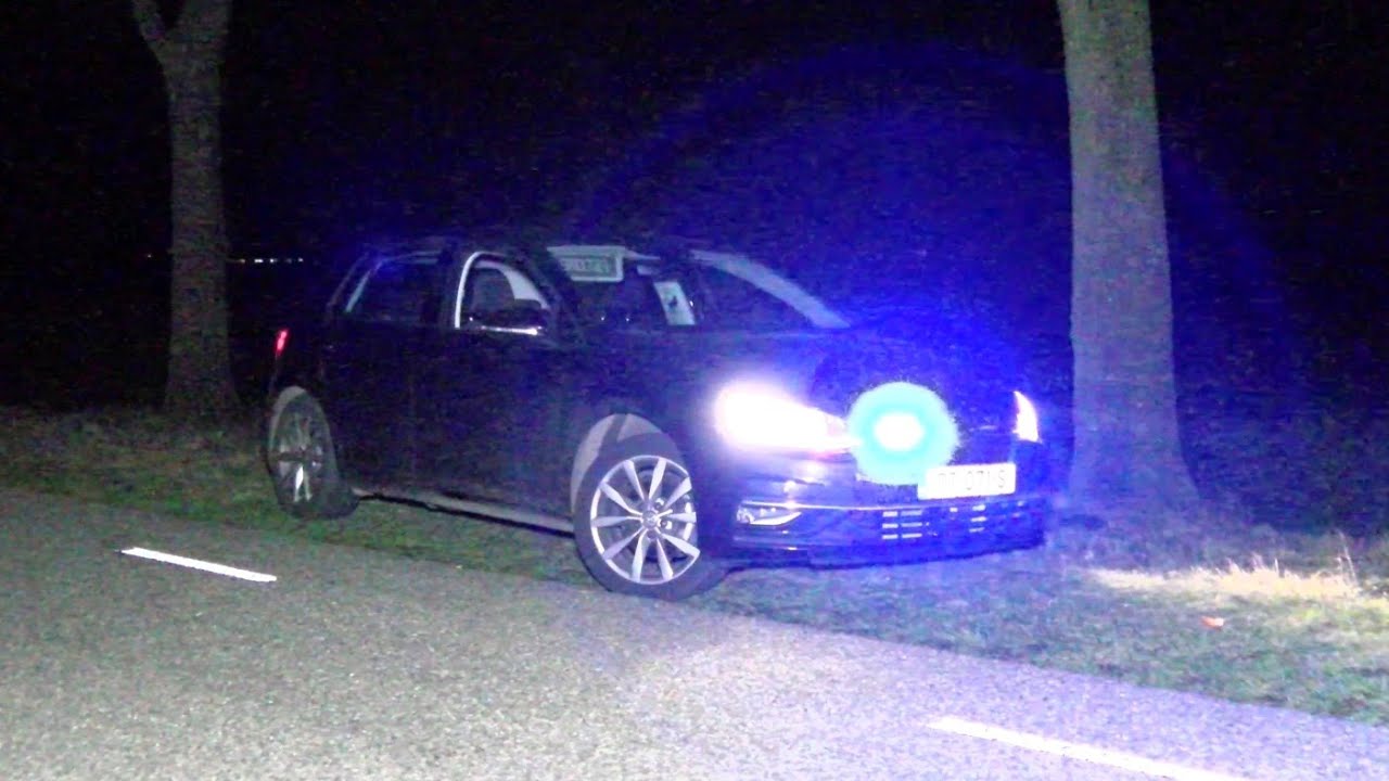 Auto frontaal op boom - Schansweg Een west