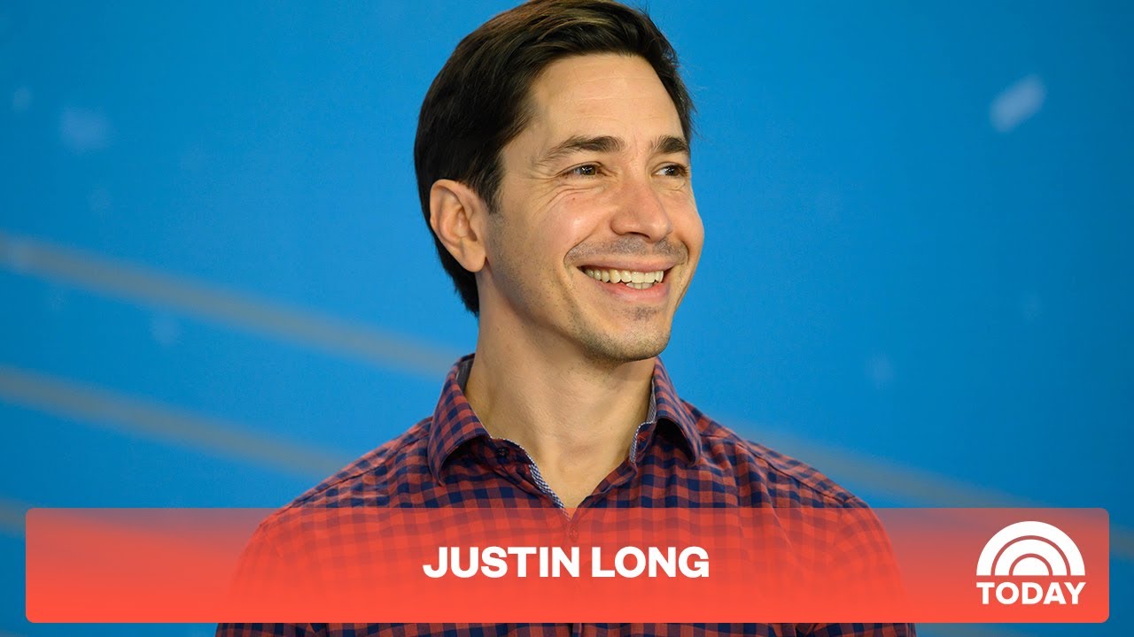 Justin Long Talks Making Directorial Debut With &lsquo;Lady Of The Manor&rsquo;