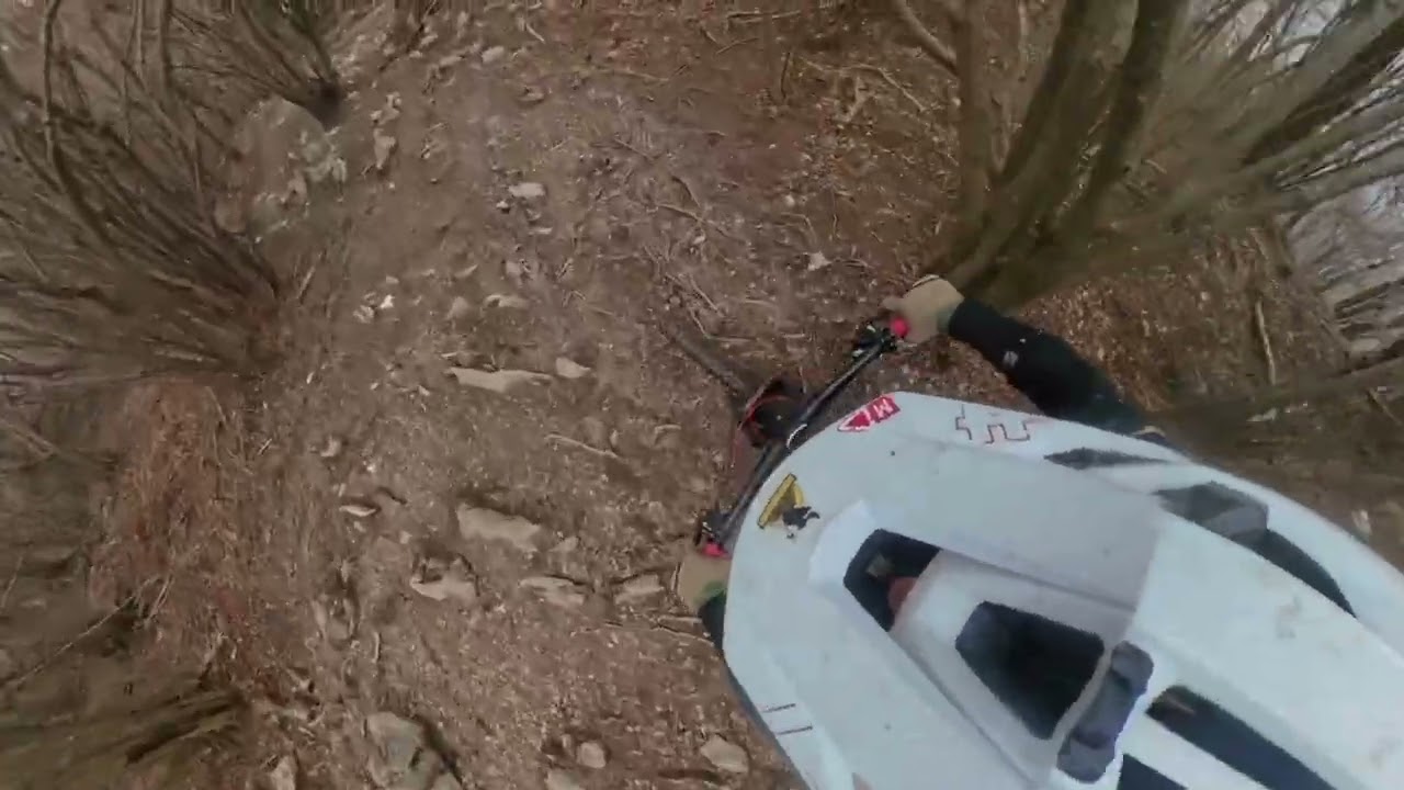 mtb enduro discesa dal bolettone jack canali parte alta