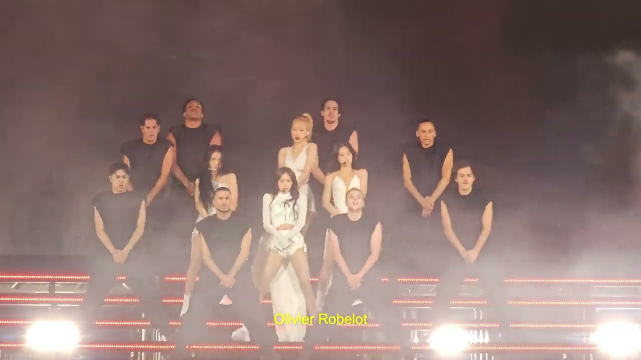 Blackpink @ BST in London Hyde Park - Pretty Savage | Fancam