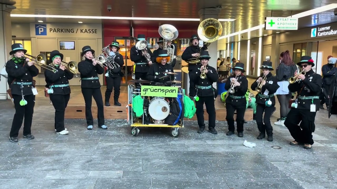 🎭 Grüenspan live a dr Lozärner Fasnacht 2025 – „Ds Hippigschpängschtli“ vo @PeterReberOfficial