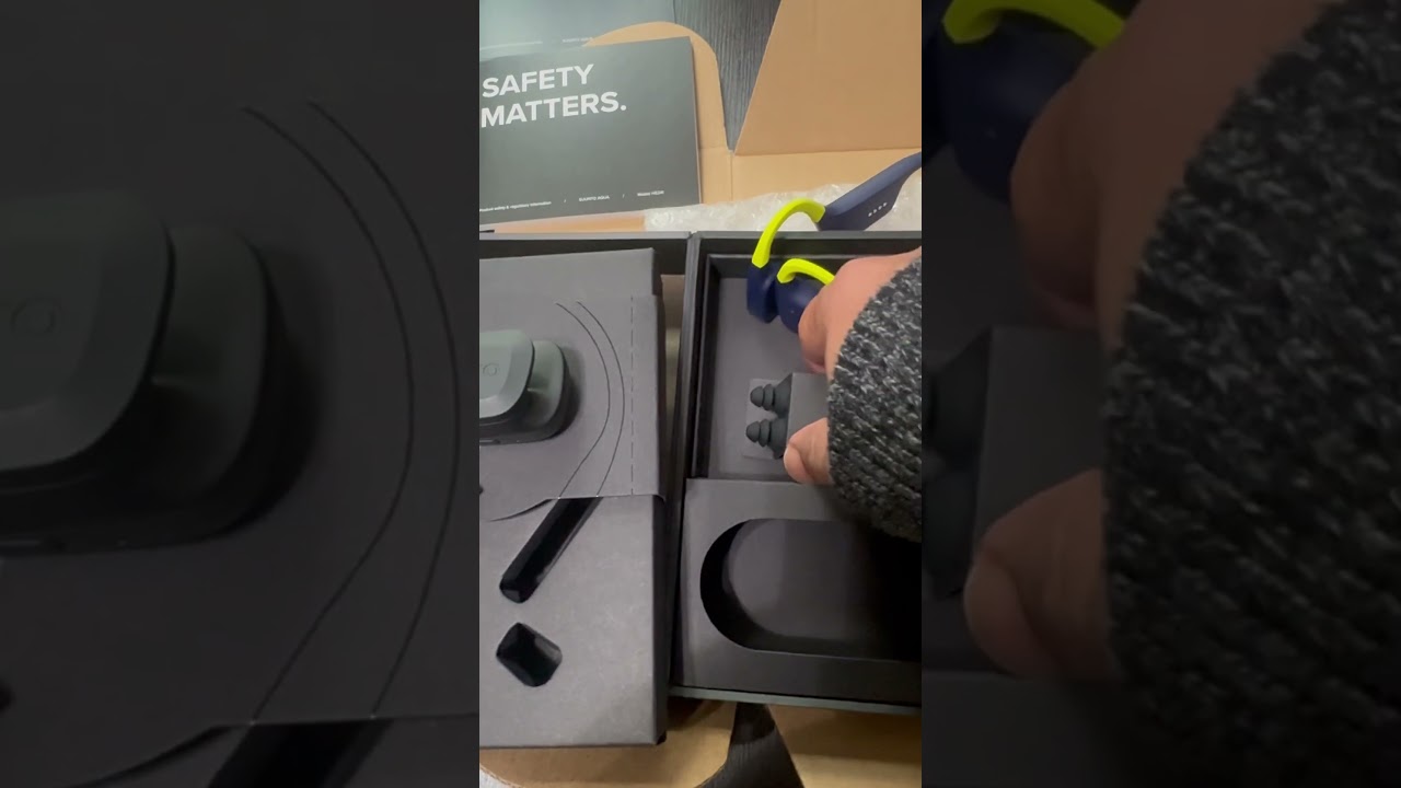 Suunto Aqua inside the box