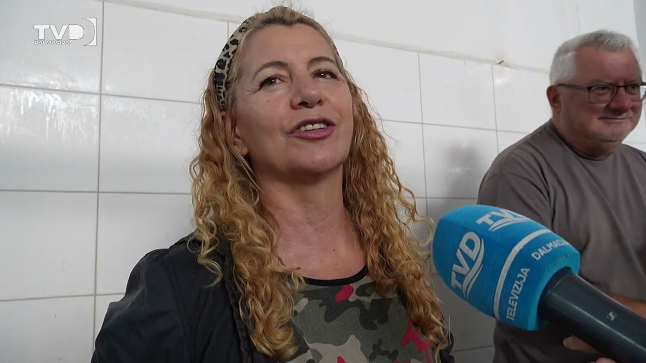 Splitska ribarnica: Unatoč lovostaju, ponuda bogata oborom, škampima i školjkama! 11.10.2024.