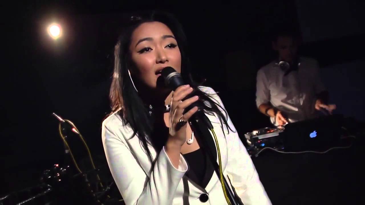 Saadat - Может (Live Вечернее Шоу с Максимом Полетаевым)