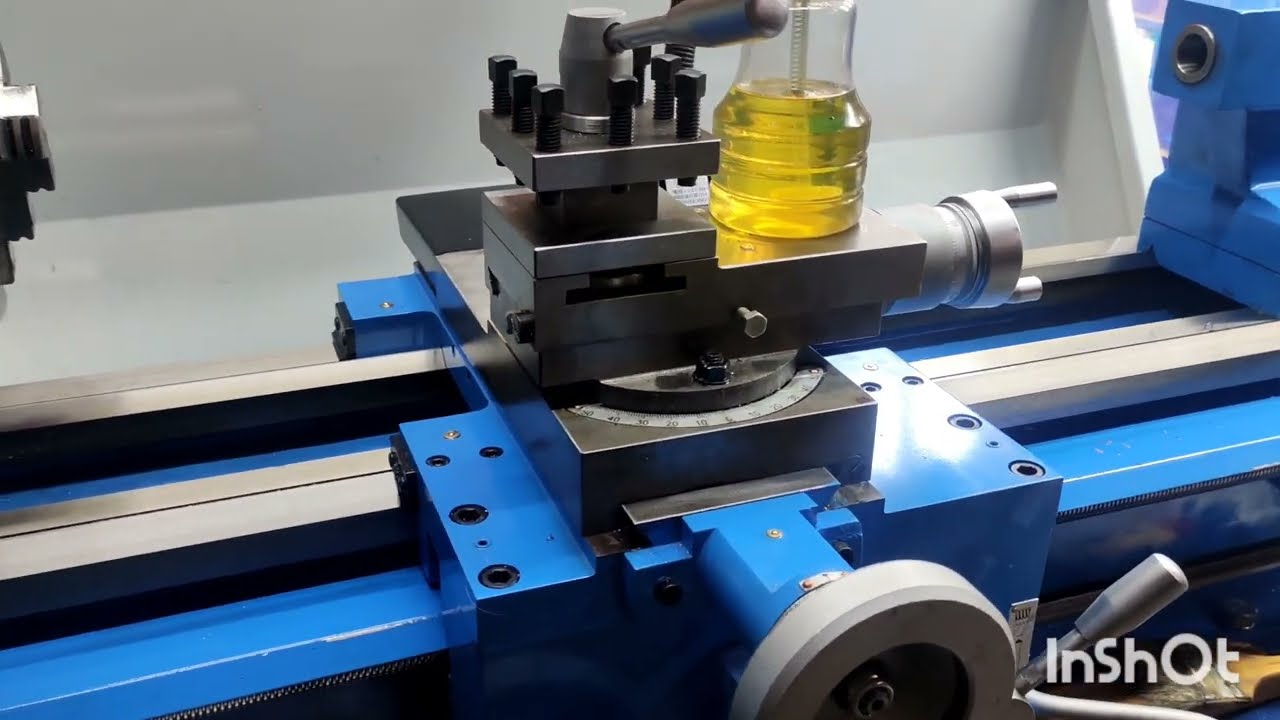WEISAN, CJM320B, Регулировка люфта  фартука станка.
