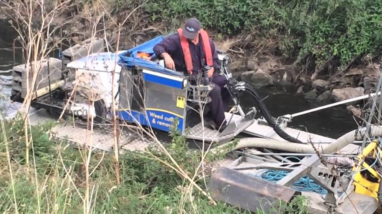Ebsford Truxor Silt Pumping Directly onto Land