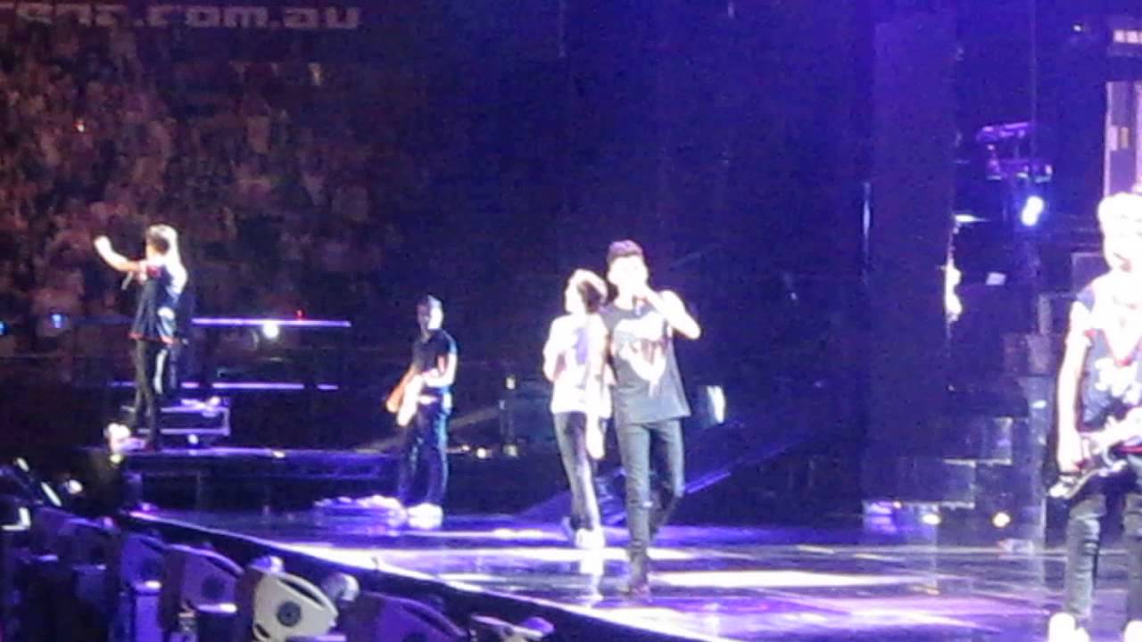 Best Song Ever - One Direction, Allphones Arena, Sydney, 061013 HD