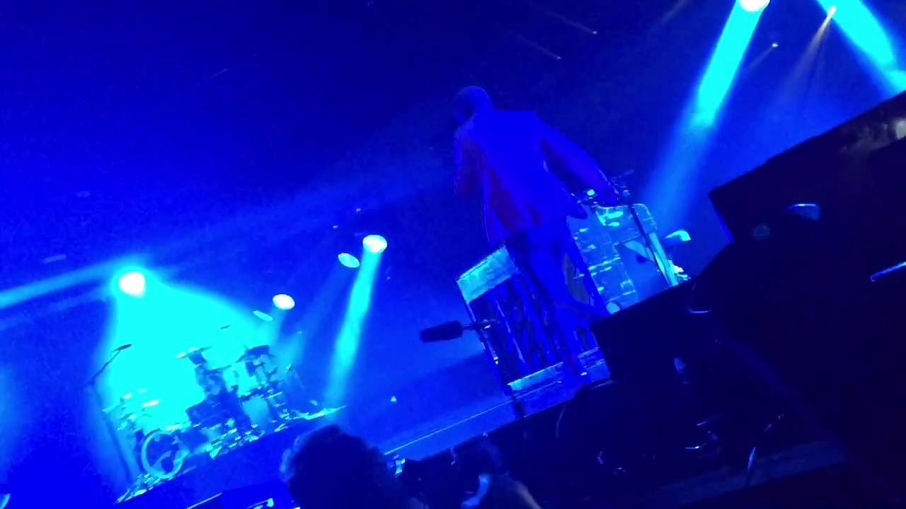 Migraine - Twenty One Pilots Emotional Roadshow Cincinnati 5/31/16