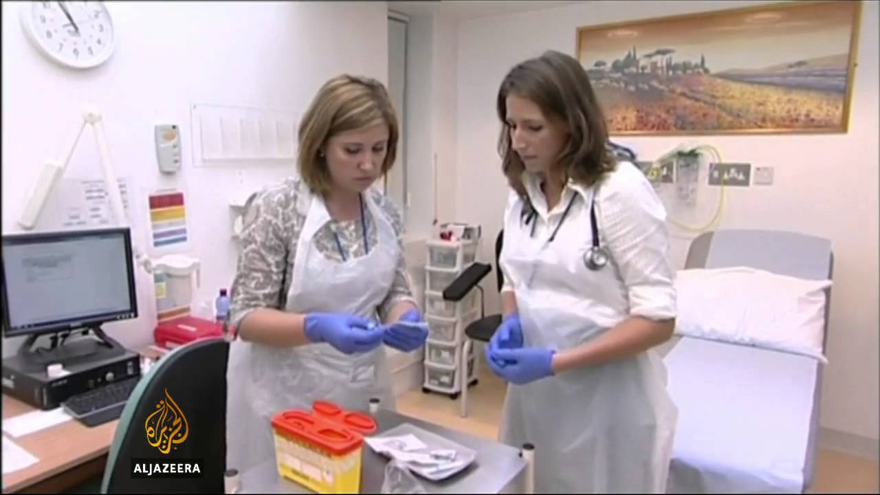 UK starts trial on Ebola vaccine