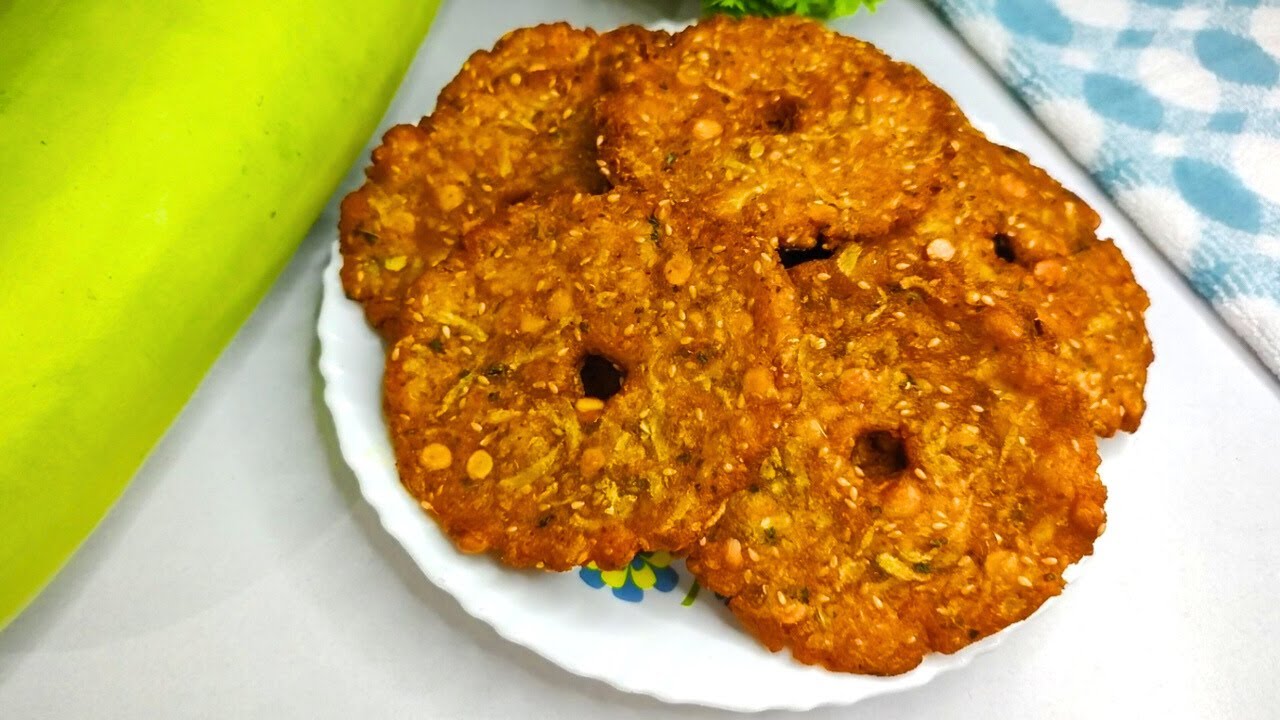 తిన్న కొద్ది తినాలనిపించే సొరకాయ గారెలు/సొరకాయ గారెలు/bottle gourd recipes