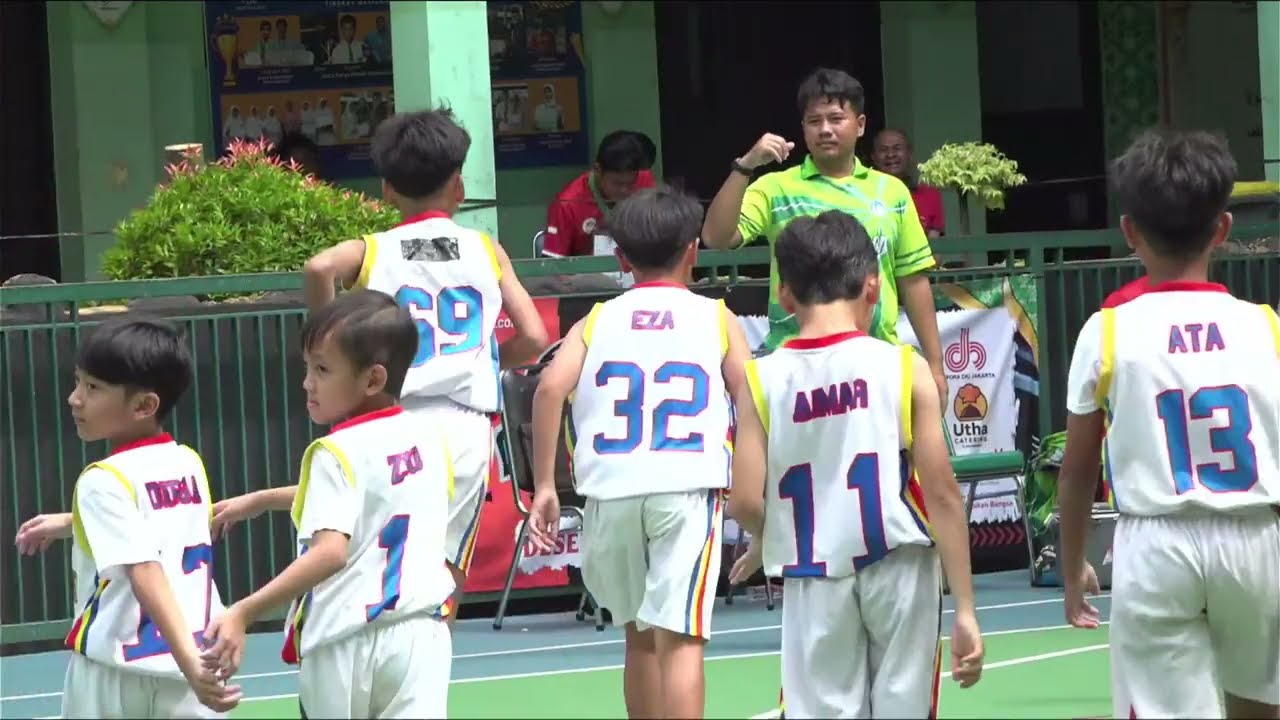 LIVE SDIA 3 CIREBON VS SDIA 54 PEKAN BARU PUTRA AL AZHAR CUP BASKET XXIV