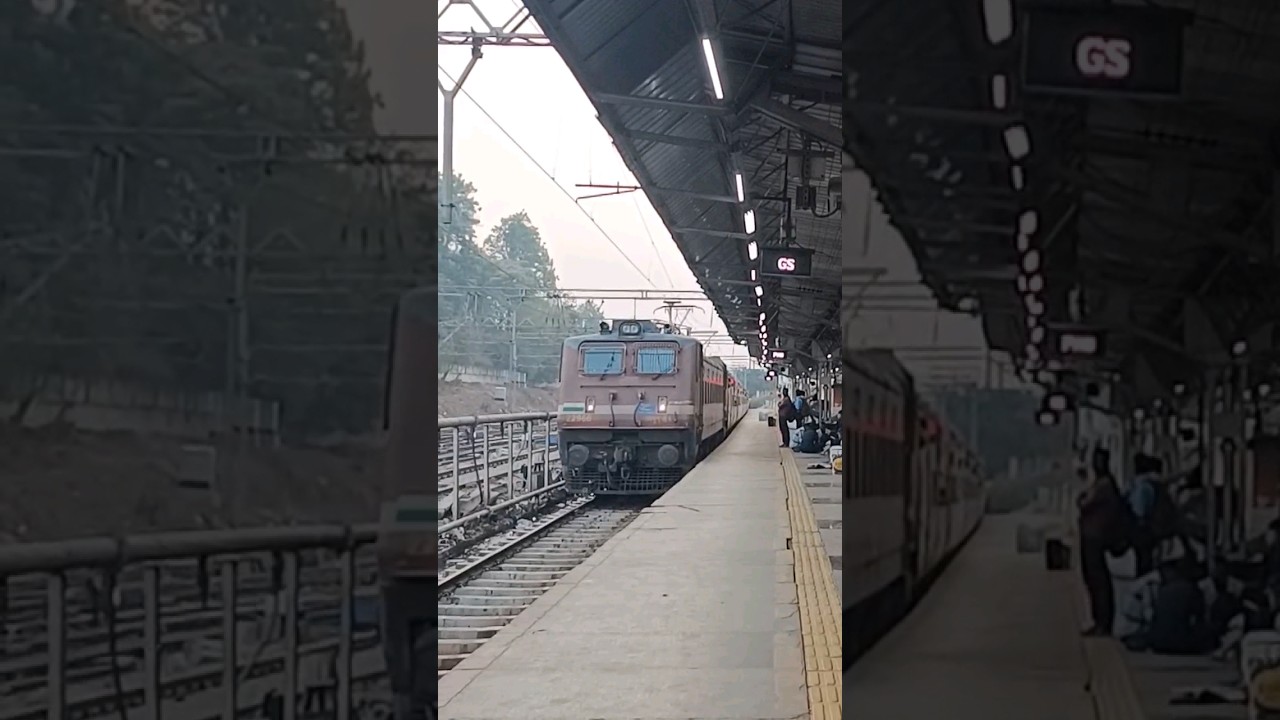Train Announcement & Arrival at Pune Junction #shorts #youtubeshorts #indianrailways