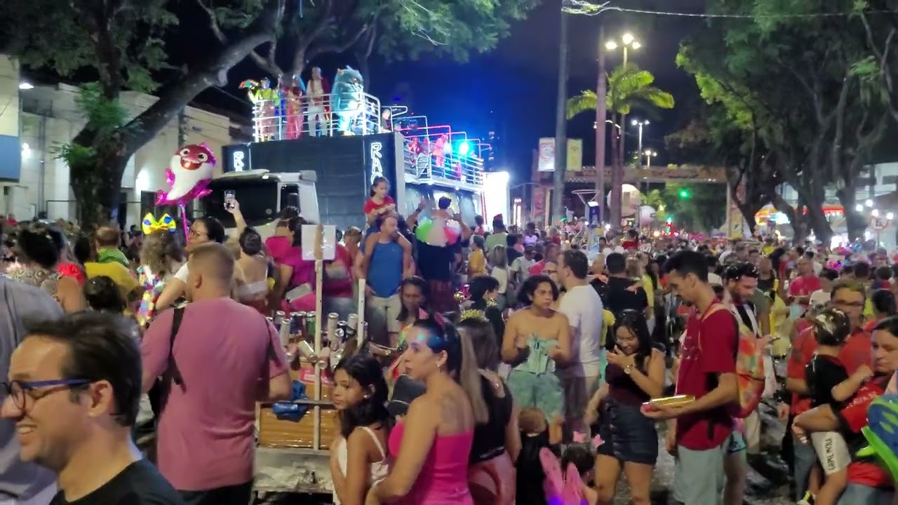 Muriçoquinhas do Miramar arrasta multidão em João Pessoa