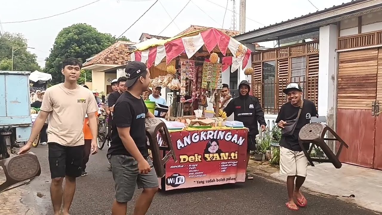 Karnaval Imtihan Madrasah Miftakhul Ulum Cukurgondang 
