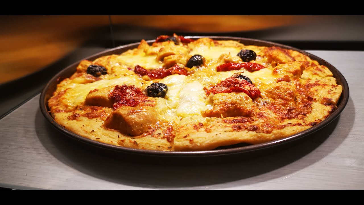 Pizza poulet curry - Comment réaliser avec la même pâte 2 pizzas (épaisse et fine), facile et rapide