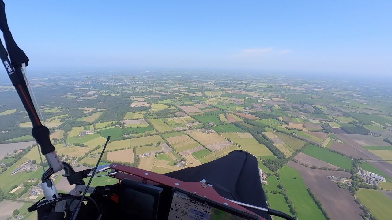 Wie wint? Paragliding NK Vlakland 2023. Kunde en tactisch inzicht.