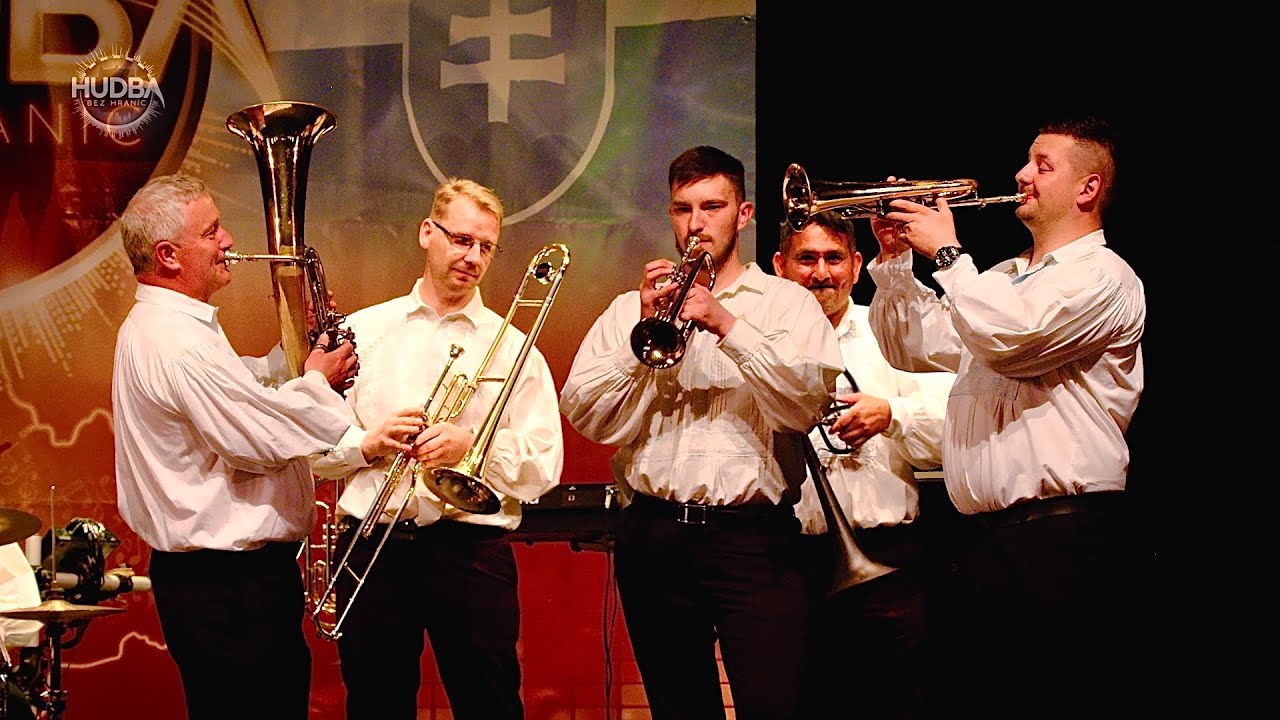 Straňanka: Sn&iacute;ček (HBH-13) #HudbaBezHran&iacute;c #czechia  #folkmusic