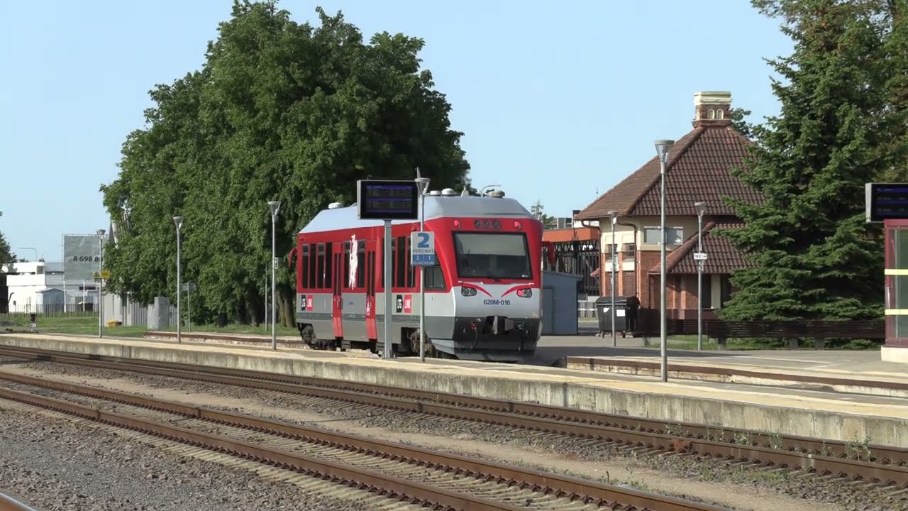 Рельсовый автобыс 620M-016 на ст. Мариямполе / 620M-016 railcar at Marijampole station