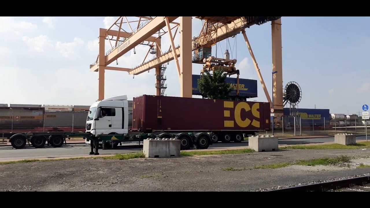 Künz intermodal Kran • DKT - Duisburg Kombiterminal